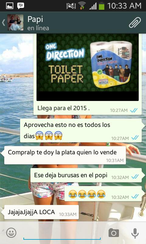 lezwithz's tweet image. Como joder a mi papá parte mil...😹😹😹 #onedirectionmerch