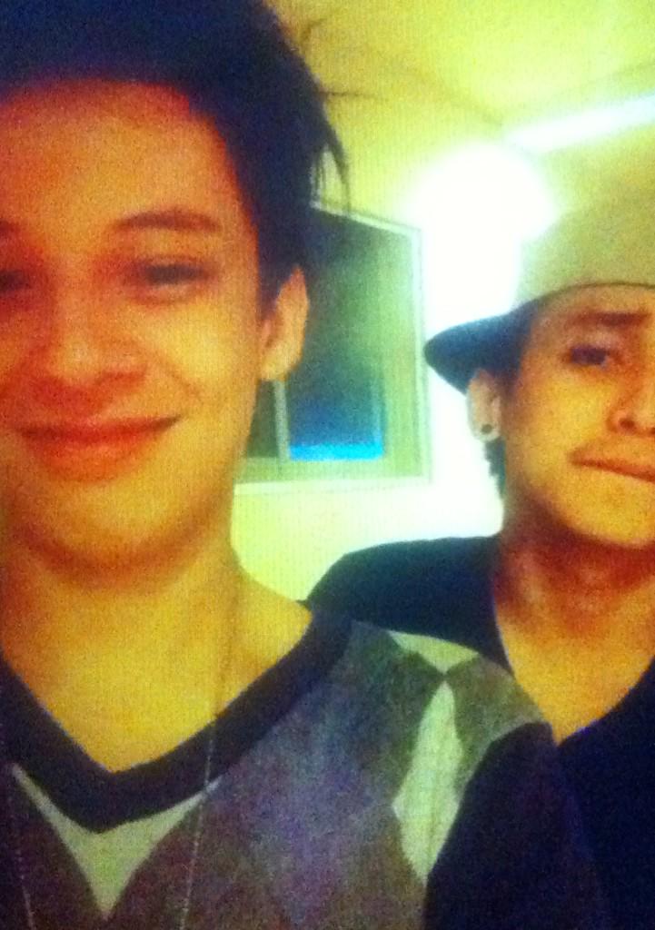 KurtThis's tweet photo. Goodevening❤ http://t.co/ZlPmfM61qH