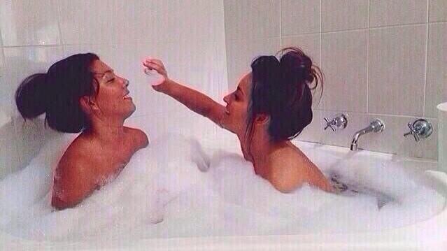 GIRLSONGIRLS (@glrlsonglrls) on Twitter photo 