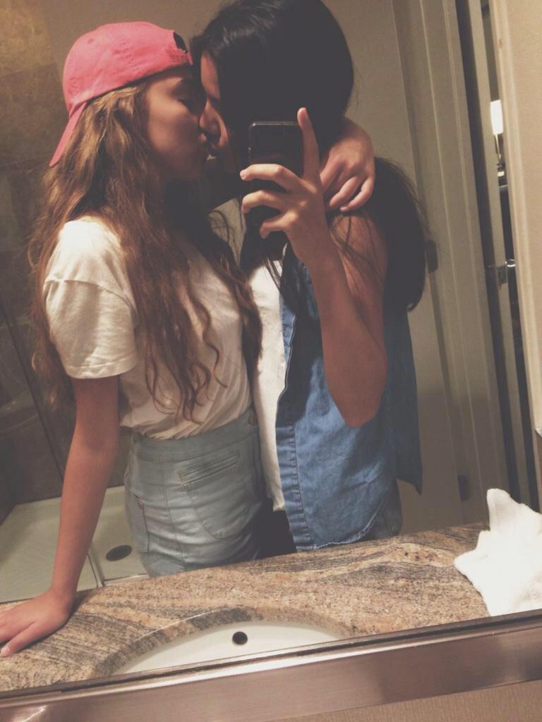 GIRLSONGIRLS (@glrlsonglrls) on Twitter photo 