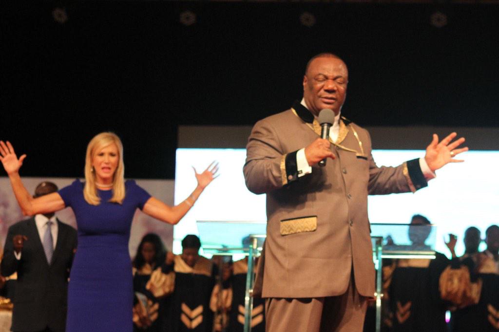 Citi973's tweet photo. #Impact2014 with @BishopJakes http://t.co/YlL9HBplvv