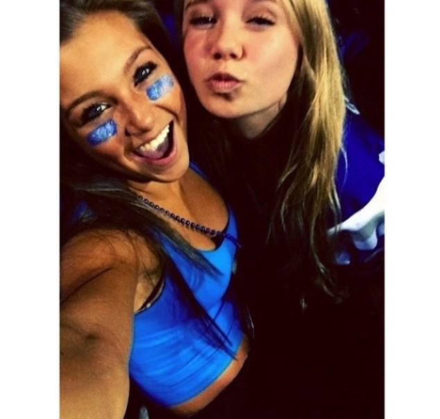 School spirt bitchess💙