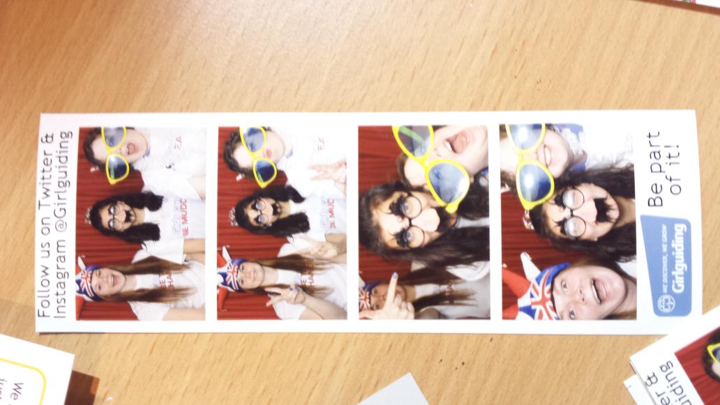 bethwilson_98's tweet photo. Loving working at @ClothesShow with @friendshiptree3 and @rufussmiler73 with @Girlguiding #girlscan http://t.co/IIWLWygvZh