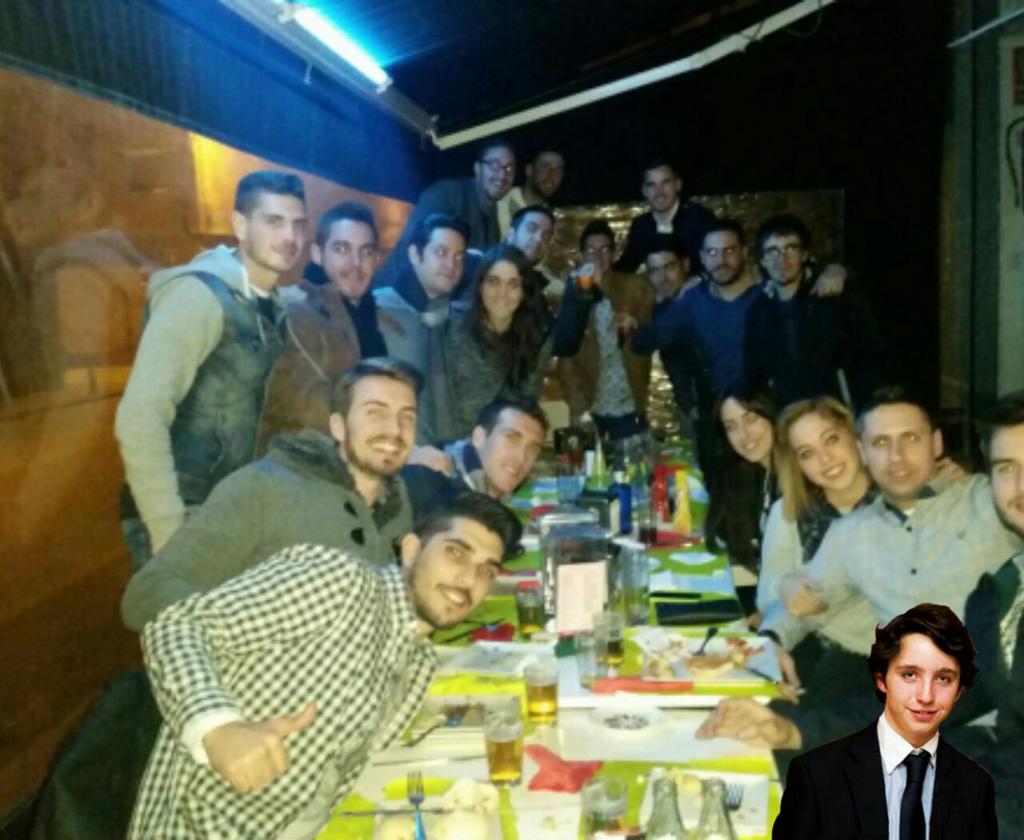 capi_aaron's tweet photo. http://t.co/9xJV82Kayx