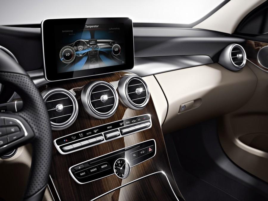 MercedesBenzME's tweet photo. Advanced technology taking you to the next level aboard the #CClassME. Learn more: http://t.co/DuqGg7WWPE http://t.co/WZI8G7mzgY
