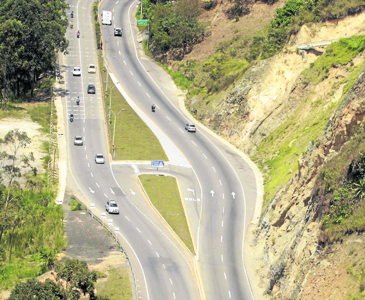 Corficolombiana ganó el contrato para realizar la vía Mulaló - Loboguerrero --> ow.ly/Ft7x6.  #GoCarga