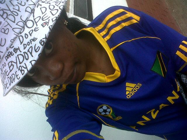 milliecious_'s tweet photo. @BigBroAfrica be supporting Idris much love 4 em good luck Idris #BBHotshots http://t.co/x9XrXvKgns