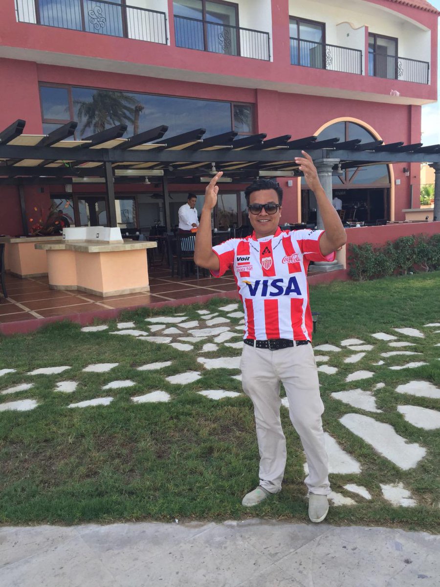 dublinuxs's tweet image. Festejando😃 vamos #Necaxa