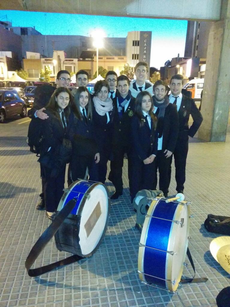 laciac's tweet photo. Estem tots!! Els més jovens....i els més fadrins!! @VillarrealCF #quetaljoven http://t.co/HLeFvOiLUo