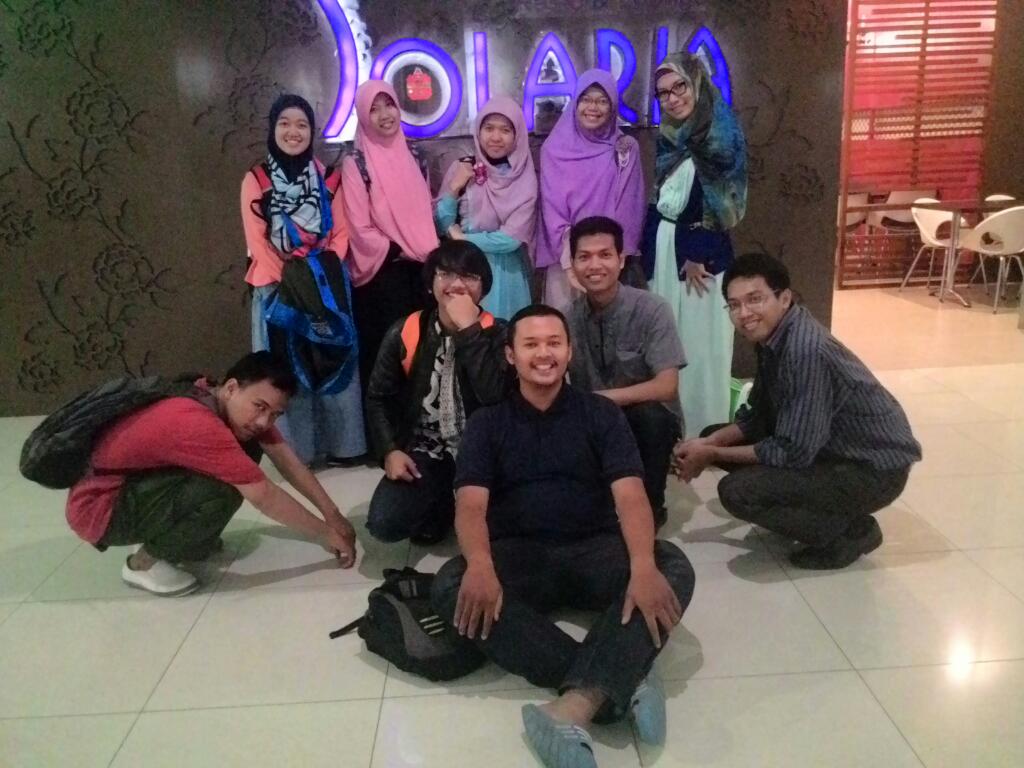 riicnees's tweet image. Wuihhh seruuuu.... @imardalilah: Kopdar di WS sampe nutup, kopdar di Solaria sampe di kodein. Hahaha #Intuiting