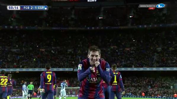 FootballFunnnys's tweet photo. Because scoring hattricks with Penalties is too mainstream.. http://t.co/mU3kej1kP9