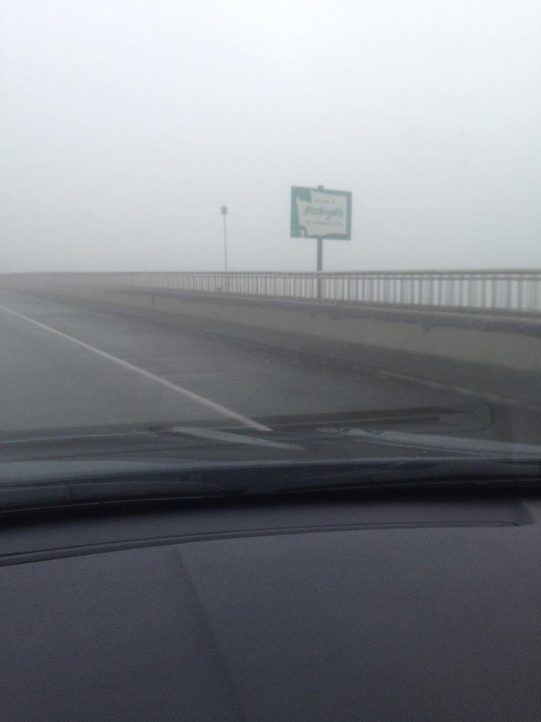 seattlebound123's tweet photo. The underwhelming nature of the Washington State sign does not reflect how excited I am to finally be here!! http://t.co/zUHWOIIW8K
