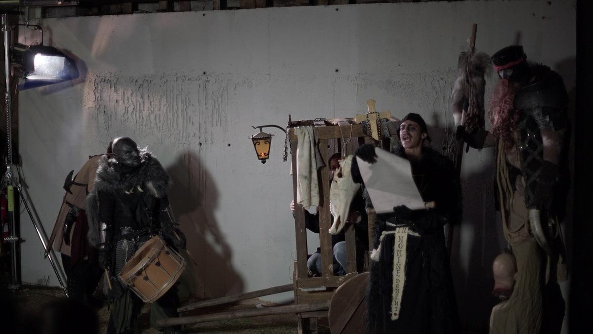 Hem sortit en directe x 9tv amb <a href="/InfestumEspctcl/">Infestum Espectacles</a> amb un petit HAPPENING sobre la inquisició i la cacera de bruixes! "