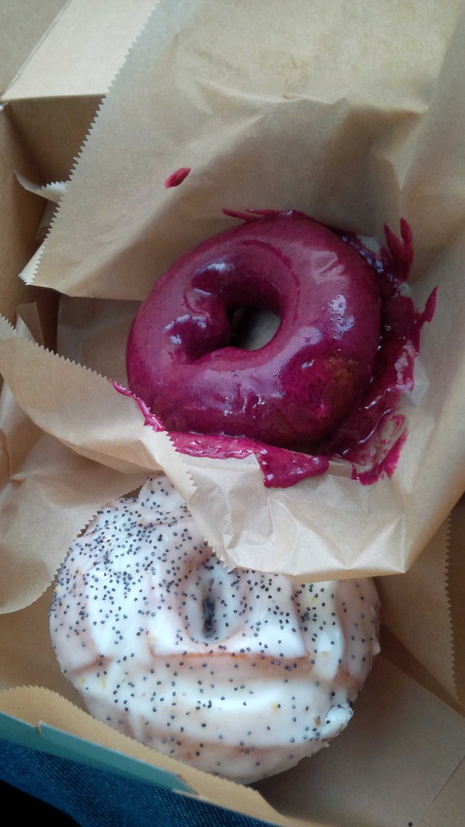 drock84's tweet photo. Downtown #pdx for the #jinglebellrun and stopped by @bluestardonuts for a delicious #donut! http://t.co/OaKW3mBNbp