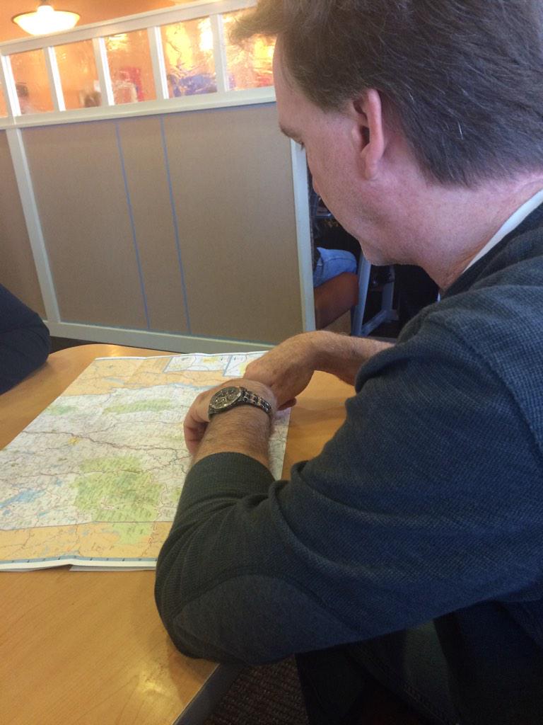 emma_rleau's tweet image. Moment of silence for my dad. He brought a giant vermont map into ihop to show someone directions. #antitechnology