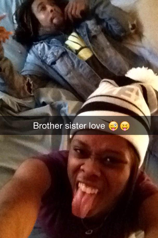 ward_miracle's tweet photo. Moments to enjoy #powerful beautiful family first 😜😝👌 http://t.co/ykHzT6JTPW