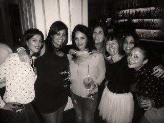 mdalcai's tweet photo. Noche de amig@s.....FELIZ NAVIDAD http://t.co/Rvp0Atvw8G