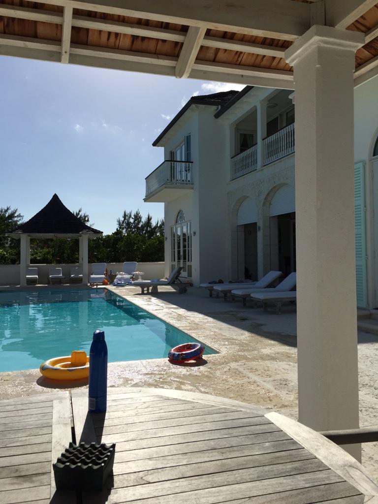 deeraether's tweet photo. Soo gorg here #TurksAndCaicos http://t.co/88PSIbY42q