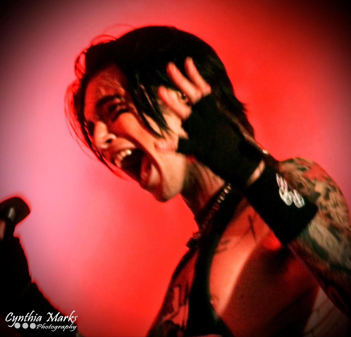 MommyfromMars's tweet photo. @blackveilbrides @drew1171 House Of Blues Orando ##HotTopicBiersack http://t.co/NQkU3pVJSr