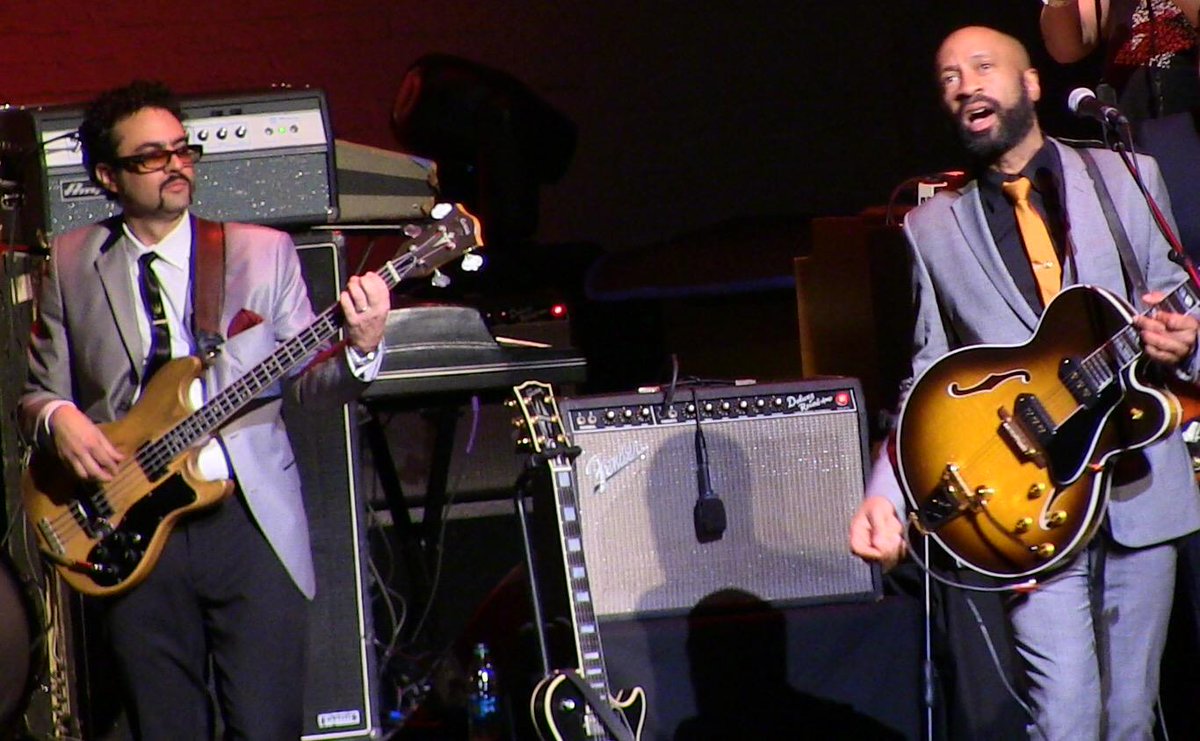 Hollandude's tweet photo. The backbone @DaptoneRecords @binkygriptite #GabrielRoth aka #BoscoMann #supersoulrevue @ApolloTheater http://t.co/P4xppGk1LX