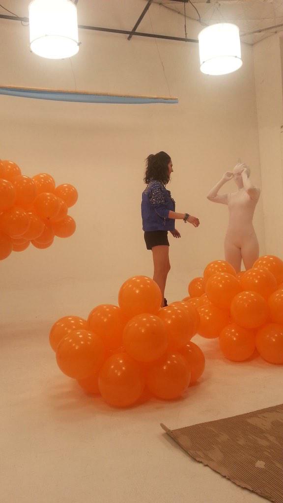 gtwpthtotvdtf's tweet image. &amp;lt;FOTO&amp;gt; @lodocomello backstage #IOnlyWantToBeWithYou 🙉💥👍