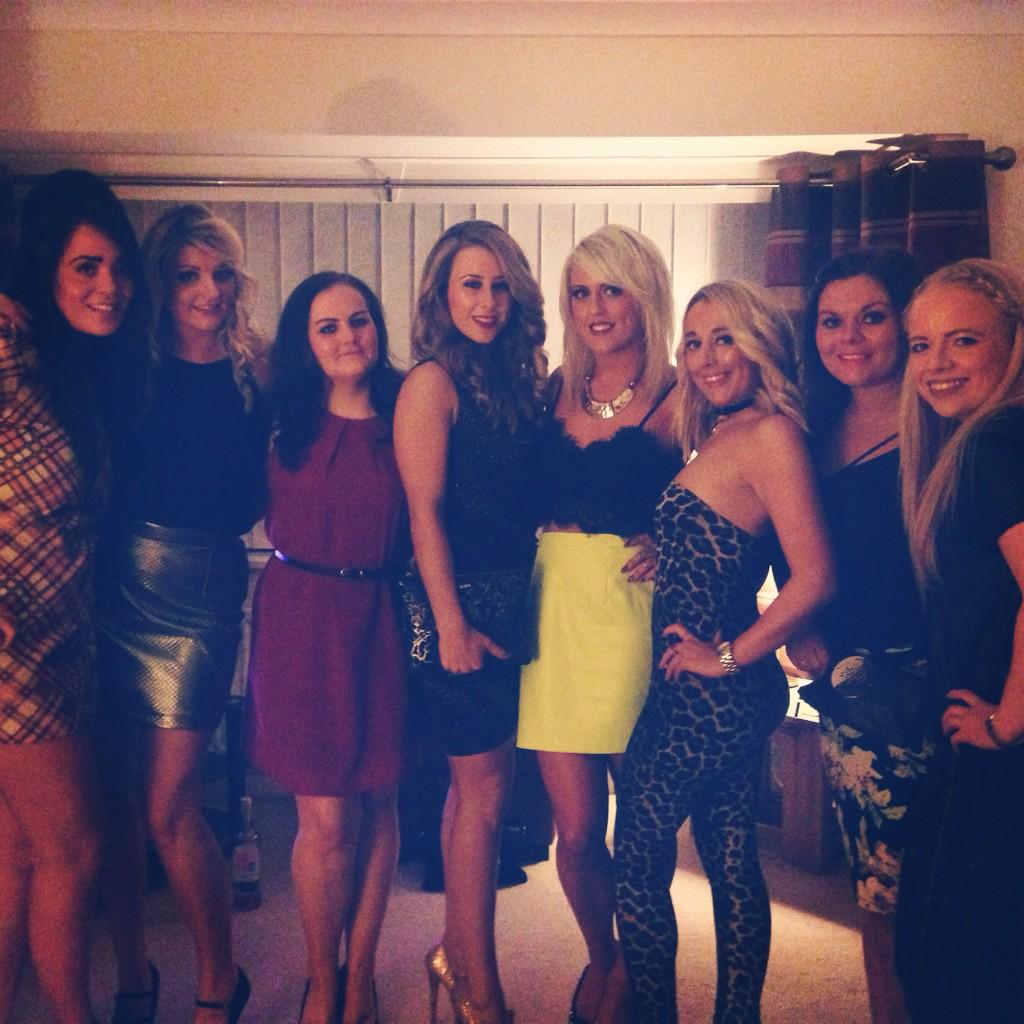Love these girls 😘 #birthday #nightout