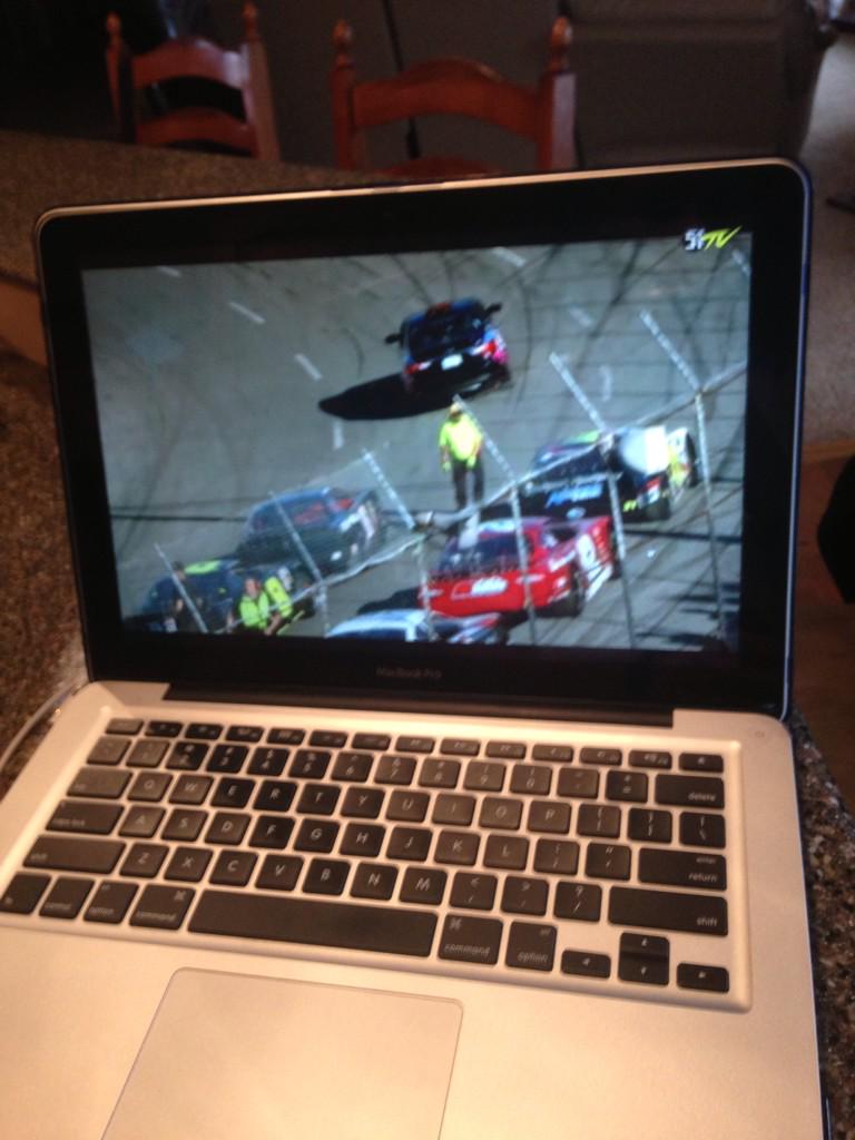JoeyGaseRacing's tweet photo. About to watch some Snowball Derby action on @speed51dotcom !! This race is defiantly on my bucket list #Snowball2014 http://t.co/KepCtiCp89