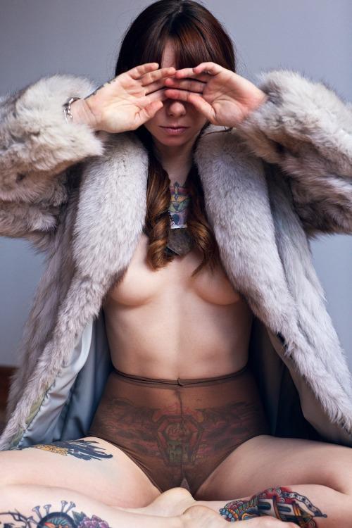 #photo hattiewatson:

Photo // Art T
Necklace // BCP Jewelry x.ajcolores.com/1u5cRgZ