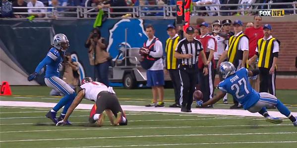 Lions's tweet image. Watch @GloverQuin27 come up with his 2nd tip-drill INT in as many weeks: bit.ly/12BjpMT. #OnePride