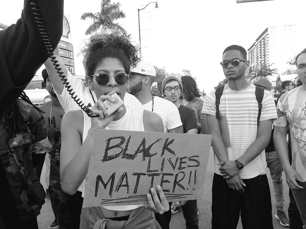 Dreamdefenders's tweet photo. This ain't over http://t.co/OFx0eFE5og