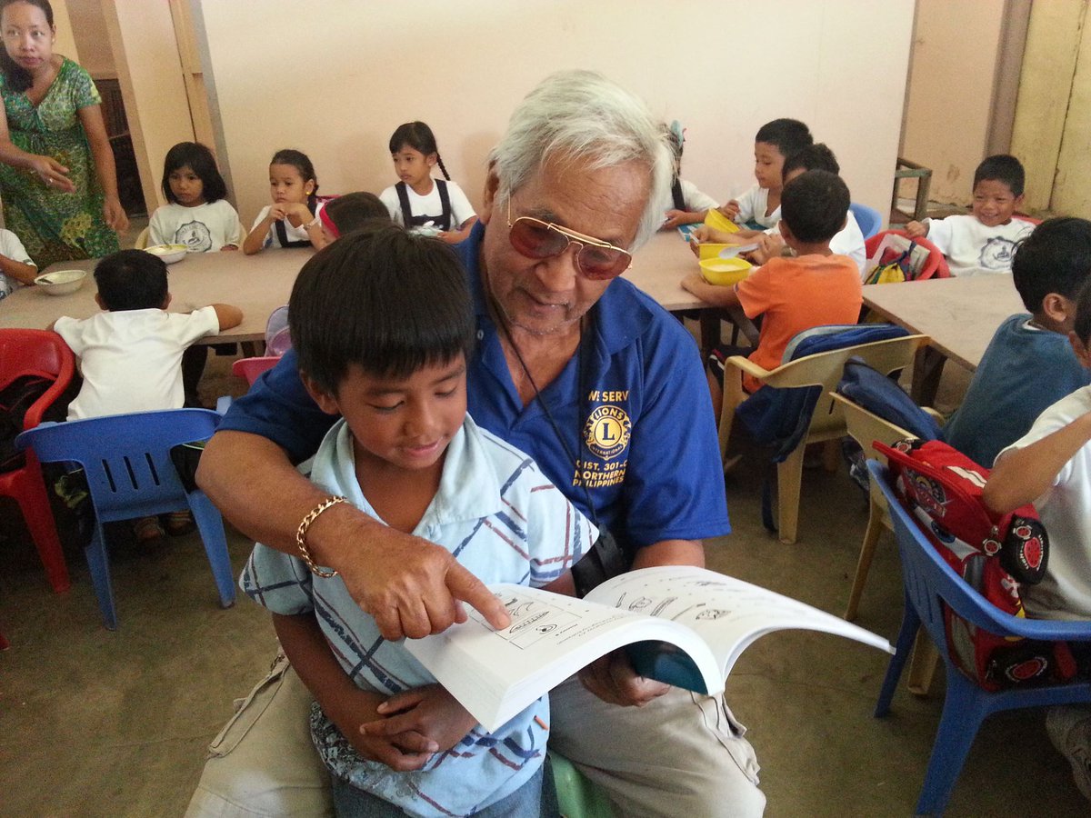 lionsclubs's tweet photo. La Union #LionsClub (Philippines) organized an Engaging our Youth Campaign #ReadingActionProgram http://t.co/YnupRKzVpM
