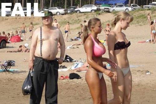 MillaManny's tweet photo. "Oh don't mind me, just getting a close up on this beach" 😂 http://t.co/kbuPFGnMet