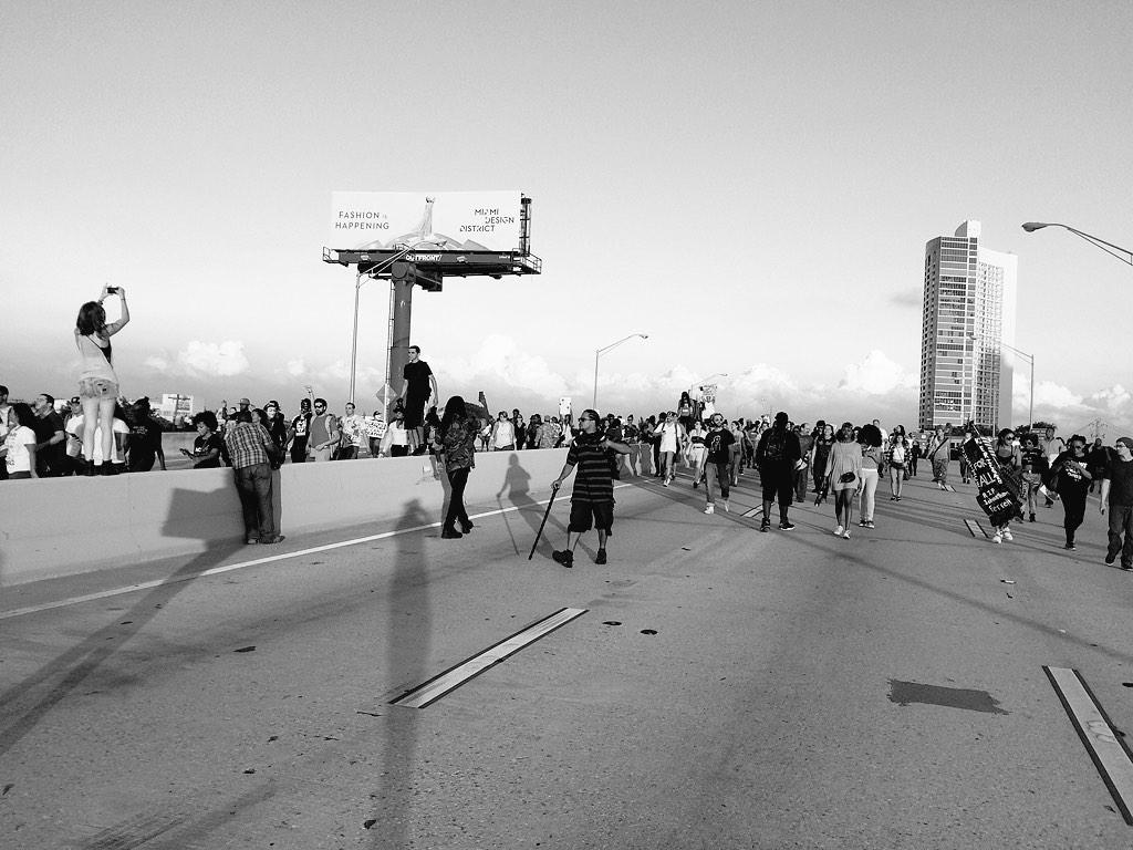 Dreamdefenders's tweet photo. This city is ours.  We want justice #BlackLivesMatter #justiceforreefa http://t.co/ohUJfO7TA1