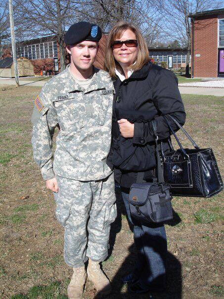 pfranz2's tweet photo. So proud of Brandon. Finishing up his service to our country today. #proudmom #USArmy http://t.co/SI489nh0lS