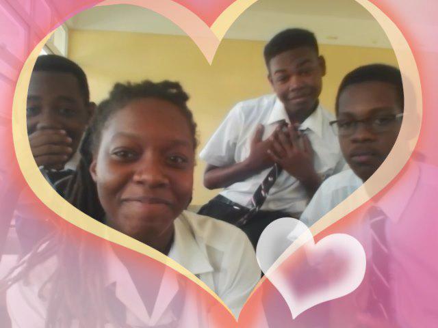 cupcakemonstaxD's tweet photo. Love train
feat, @Africunt_ hair
@Nick_Reloaded
@Lintzz97
#QCFS http://t.co/5r9U5sfzIF