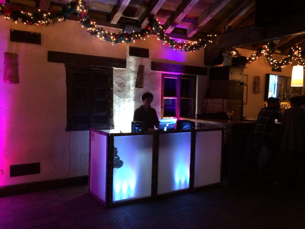 RaulLightDj's tweet photo. Este Diciembre te esperamos en Caravantes copas (Toledo)
Sesiones tarde y noche http://t.co/vS3FWqfPss