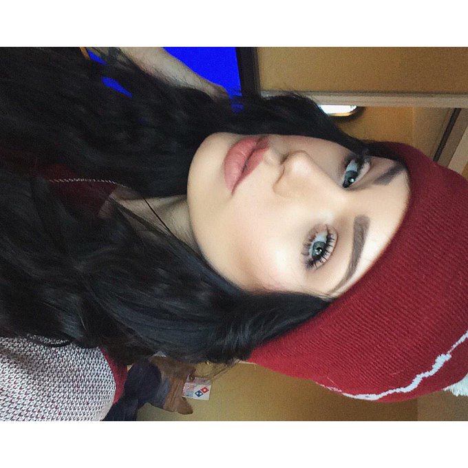 I wish my lips were bigger http://t.co/Qrx1zuvLNo