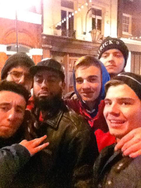 Guilleyaris's tweet photo. Nos hundimos con el barco como buenos capitanes!Lo bueno llega al final! http://t.co/riMPQji1oU