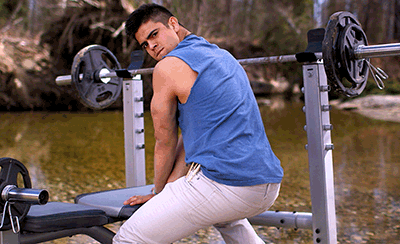 SledneckThings's tweet photo. When you drop something and your crush is right behind you #Slednecks @DbDylanburgess1 http://t.co/o4Nv9VVsIi