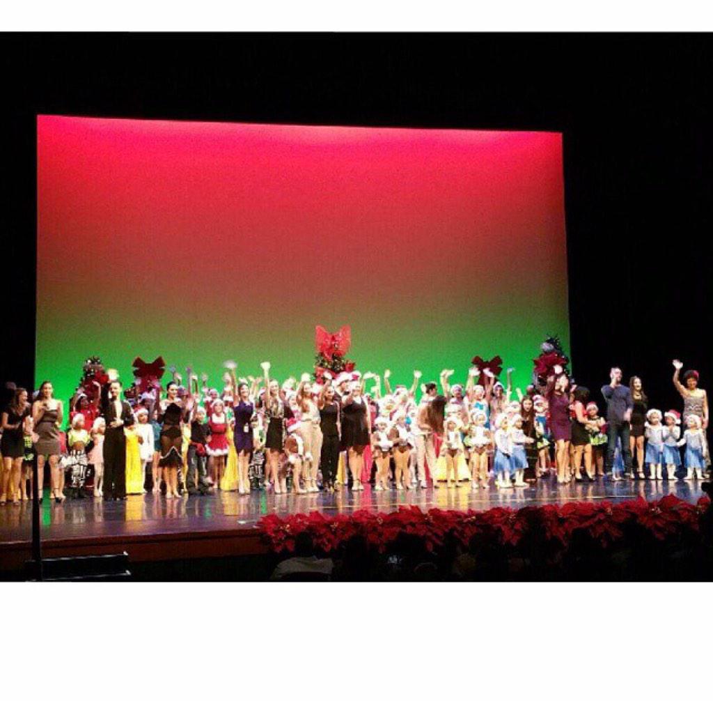 MiamiDancity's tweet photo. Thanks dancers, parents, & teachers for all of your hard work! See you in class tmrw! #teamdancity #miamidancity http://t.co/Wamvb0s52S