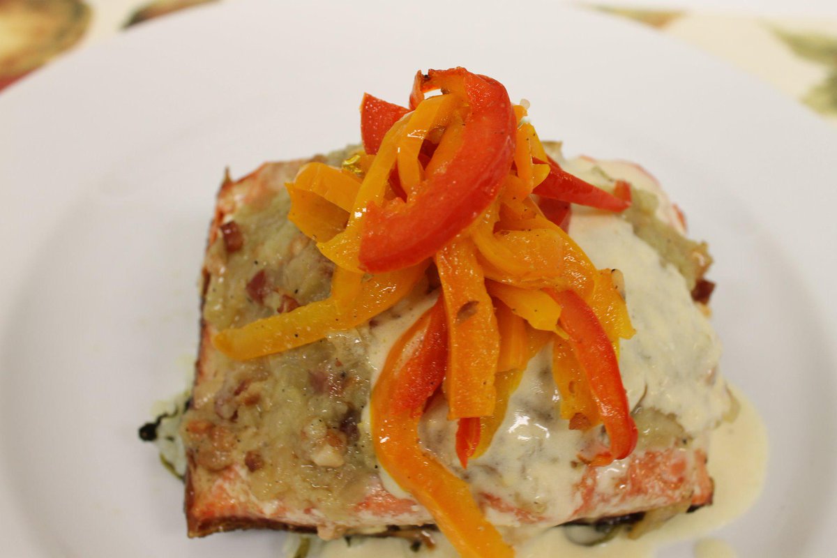 YC_Cooking's tweet photo. Chayote pancetta salmon...everyday food.
#pancetta #salmon http://t.co/a7F6QqYW4v
