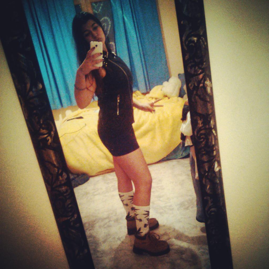467bb5dbd30e44d's tweet photo. † Confident † http://t.co/c9558WStXd