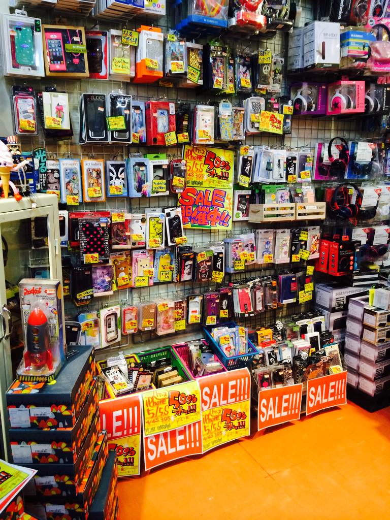 Twitterでの告知遅くなりましたがiPhone5/5Sケース半額まだまだやっております！4S,3GSケースもありますよ！