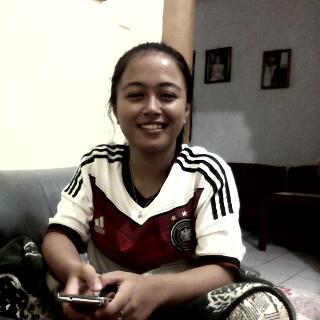 anisha_kh's tweet photo. Sat.night kemarin :-* :-D http://t.co/lx58Ro7Zmg