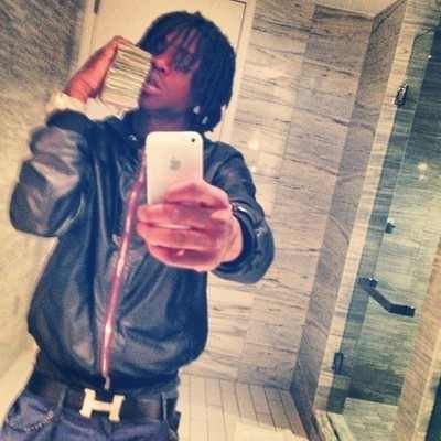 tmp_creep's tweet image. People&apos;s relationship goal and my relationship goal #FatStacksOfCash #FuckFeelings