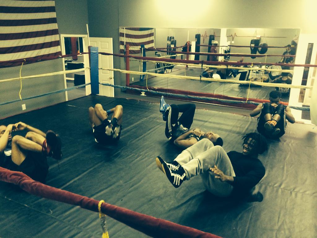 BoxingMid's tweet image. Come in a try a boxing, fitness or MMA workout for free anytime. If you really want to get in shape then come here!