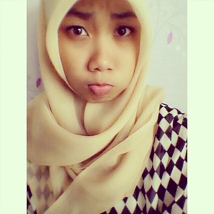 FitrianaUtami3's tweet photo. Ini manyun ku:-)^ mana manyun mu:-P http://t.co/8W7bsLVp7v