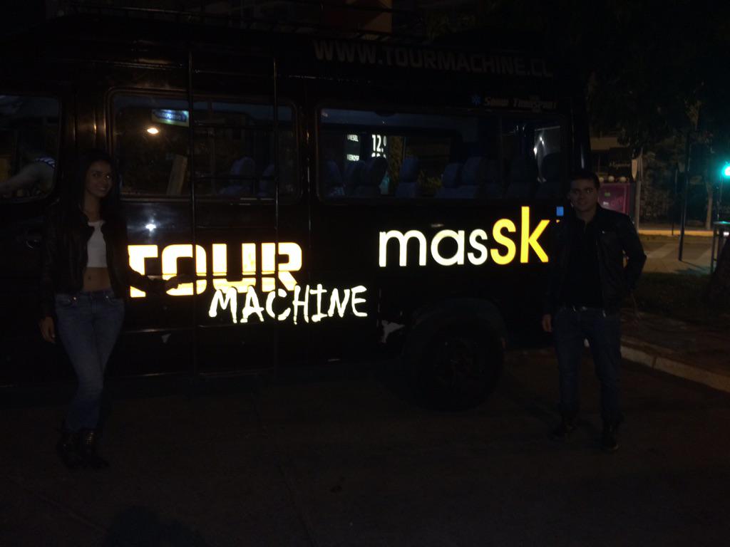Steffi_Mendez's tweet photo. Y nos fuimos con #tourmachine a rengo #kmzu πππ con @MGilBoettcher http://t.co/zwXzorr2a4