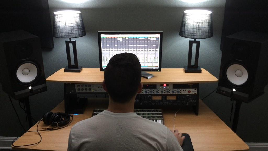 TErecordings's tweet photo. Putting the final touches on Insights new EP. http://t.co/veTEhEZwLb