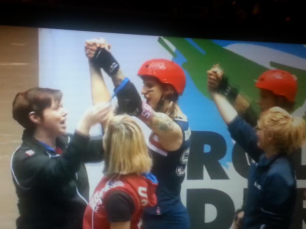 @USA_RollerDerby getting their gold medals <a href="/derbyworldcup/">RollerDerby WorldCup</a>, personal fave <a href="/suzyhotrod55/">Suzy Hotrod</a>  #rdwc #RDWC2014 Congrats!